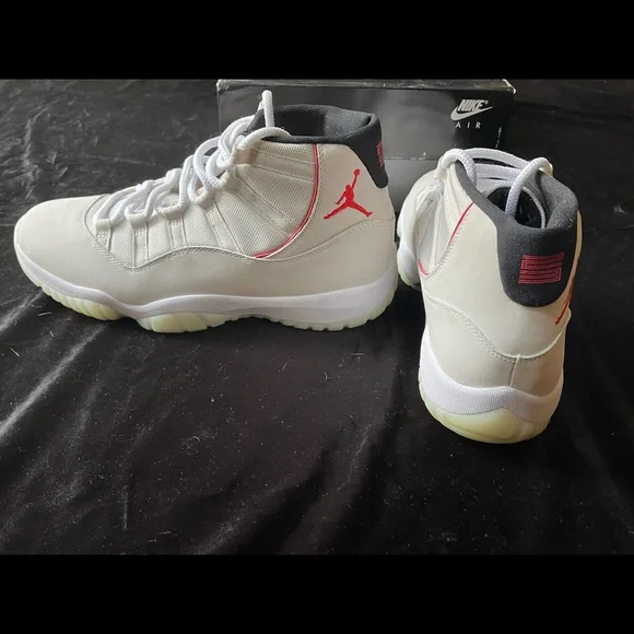 Nike Air Jordan 11 Retro